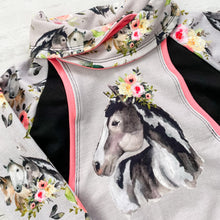 Load image into Gallery viewer, Horse Sweater
