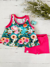 Load image into Gallery viewer, Hawaiian Floral Tank and Shorties
